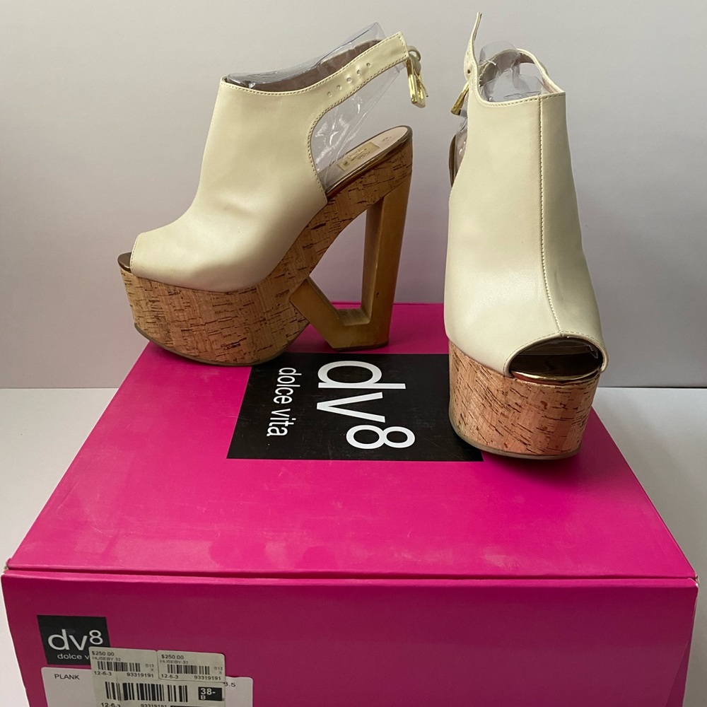 DV by Dolce Vita women's summer wedges size 8.5
